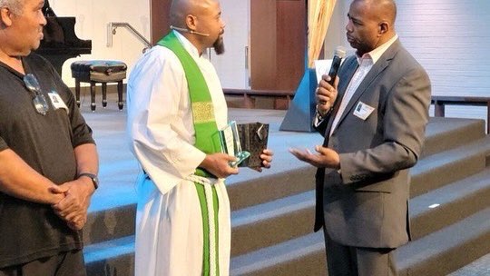 howardlee58's tweet photo. So thankful for the visiting of the Black Clergy Caucus of the Lutheran Church, LCMS. Their presence and affirms, wisdom, and support for @soonthirdward  and our mission in #ThirdWard #Houston was an amazing blessing to receive! The Lord is gracious and listens when we seek Him! https://t.co/aiW6f2tht3