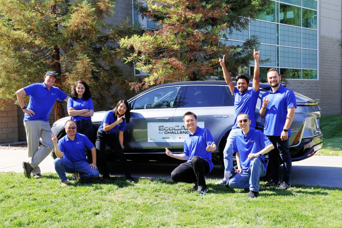 See our #EcoCAREVChallenge teams at the Year 1 Fall Workshop below! Students got the opportunity to connect with other teams, receive training, network with industry sponsors and more! 🚗 🔋 

bit.ly/3T2JRcv