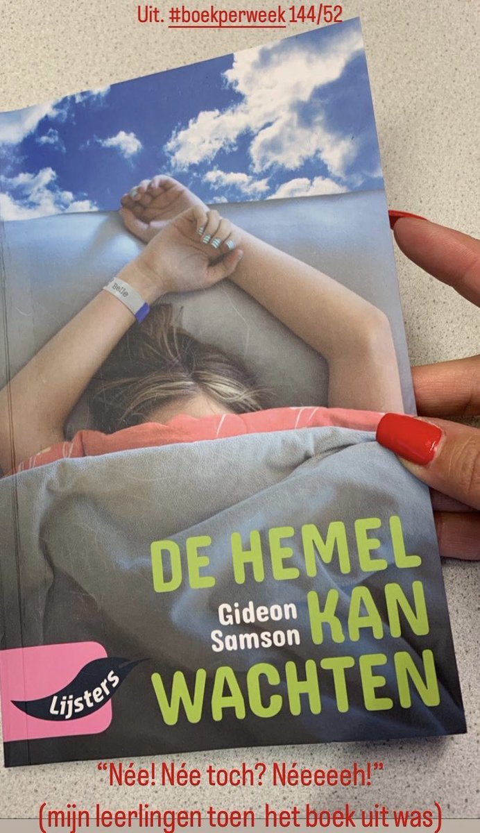 1974marjolein's tweet photo. In mijn klas las ik dit prachtige boek van #GideonSamson voor. Het is zielig, hilárisch, herkenbaar, levensecht &amp; meerdere verhaallijnen raken elkaar. Mijn leerlingen baalden echt dat het uit is.
Hun reacties noteerde ik snel en schreef ik net even over. 🙏
#boekperweek 
144/52 https://t.co/MWFmwpTmaM