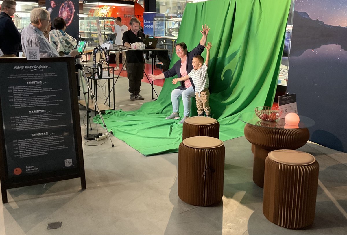 raumschiff tweet media