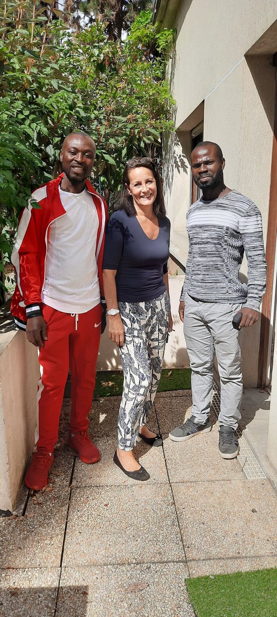annesophieave's tweet photo. OK so I am moving houses soon but there were works to be done. Guess which artisans I picked for the job? 
Yes! Mouss and Eric, 2 Ghanaians 🇬🇭 entrepreneurs in France 🇫🇷 
When you want the best, you pick Ghana 🇬🇭 
Thank you Darlene for introducing me to these magicians 🙏 https://t.co/1x0f4Xi444