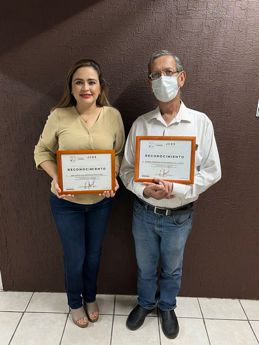 JuntaCaminosES's tweet photo. El personal de #JCES eligió a la Servidora y  Servidor Publico Integro 2022 para representar a la dependencia ante el Comité de Ética e Integridad del Gobierno del Estado; la Ing. Angelica Espinoza y el Ing. Rodrigo Echeverria. ¡Les deseamos mucho éxito! https://t.co/GSe1iBdGaR