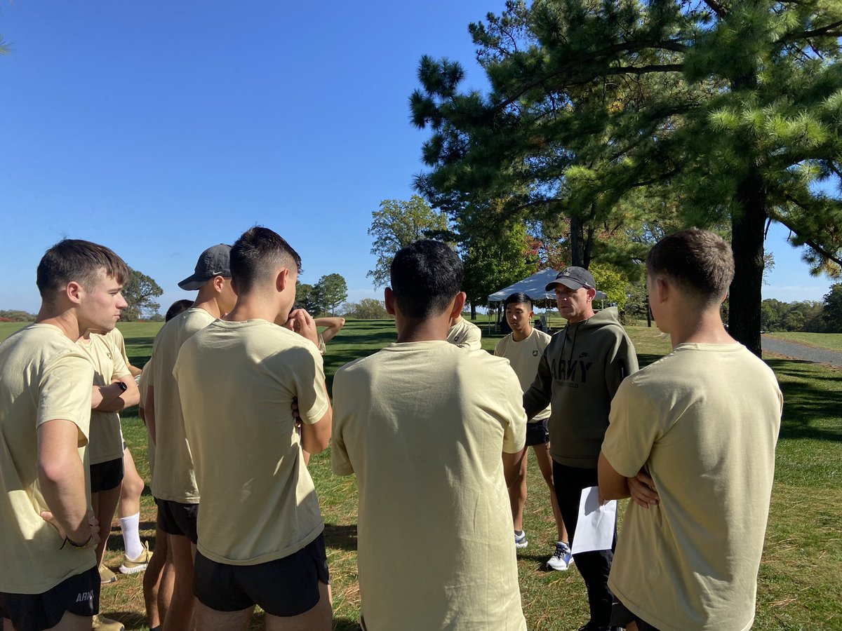 ArmyWP_TrackXC's tweet photo. We have arrived in Annapolis! #GoArmy #BeatNavy https://t.co/BXQGIK1RiQ