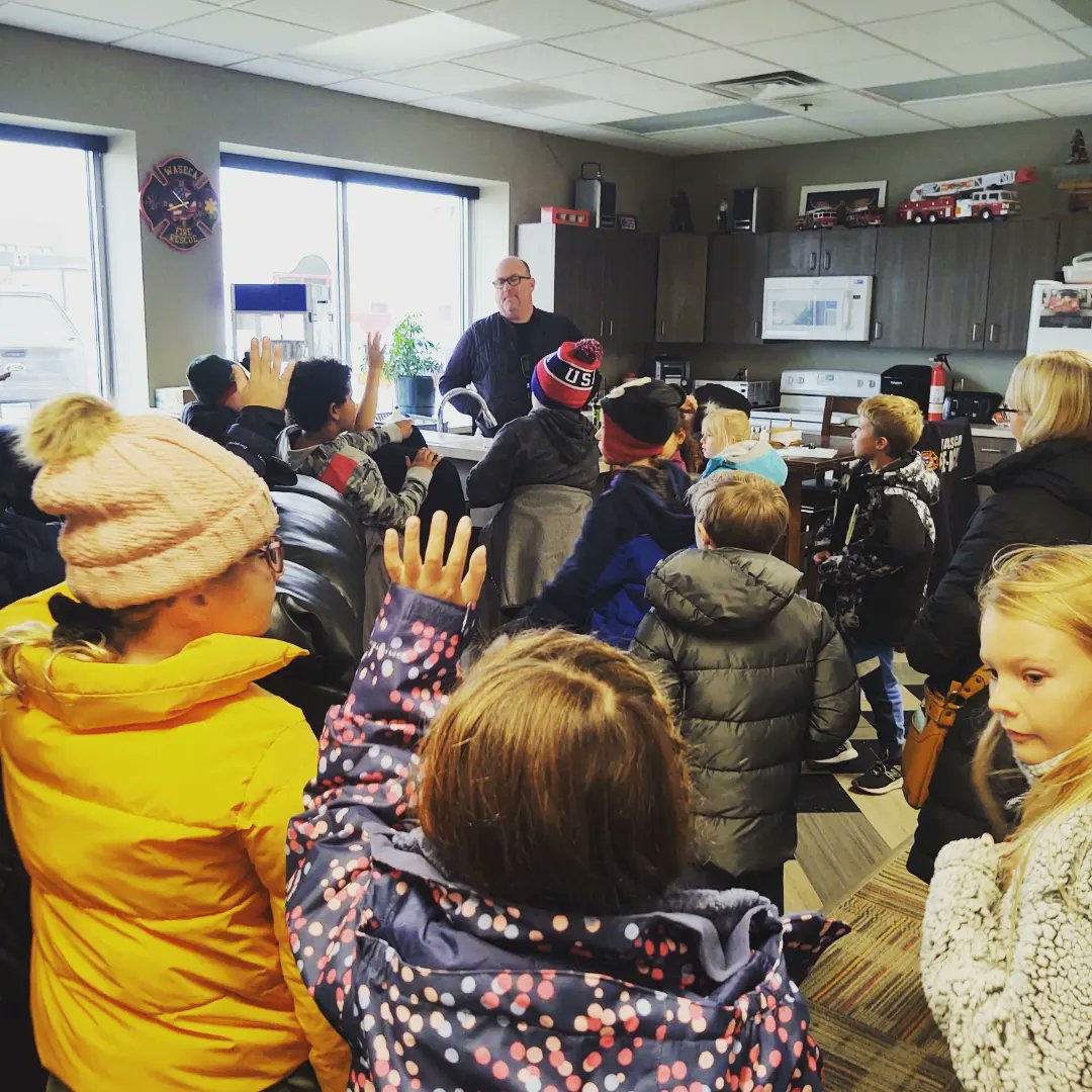 SchultzHartley3's tweet photo. Thank you to the Waseca Fire Dept. for the great tour and teaching us about fire safety. 
#finallyfallweather
#firesafety
#WasecaFire https://t.co/jE2vTdIN2E
