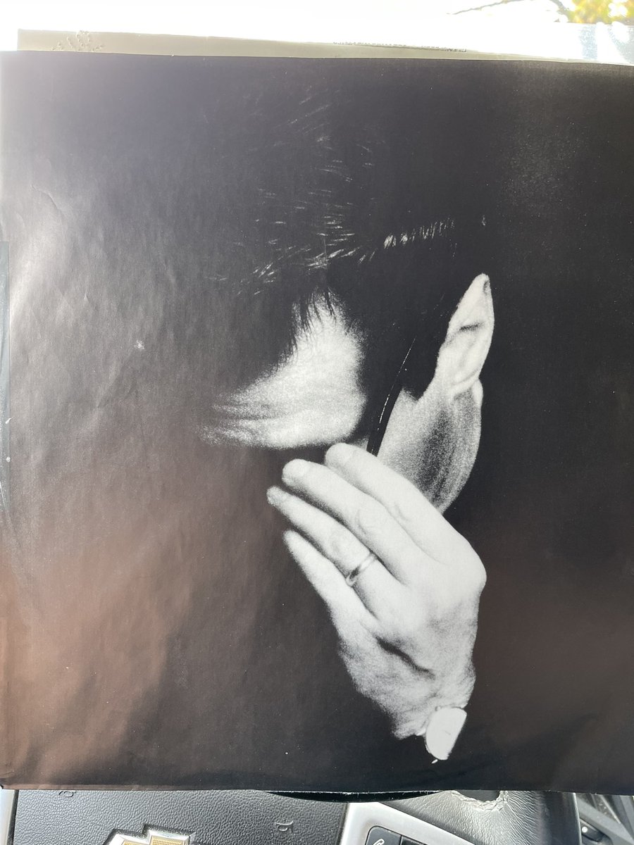 smithkc21's tweet photo. Once againโฆperfect timing. Not many vinyl copies of this one that Iโve seen. Glad I finally have it. Happy Frey Day! ๐ค๐ถ๐ฆ
#GlennFrey #FreyDay #StrangeWeather #Vinyl #VinylJunkie #VinylRecords https://t.co/EUB82wY93Q