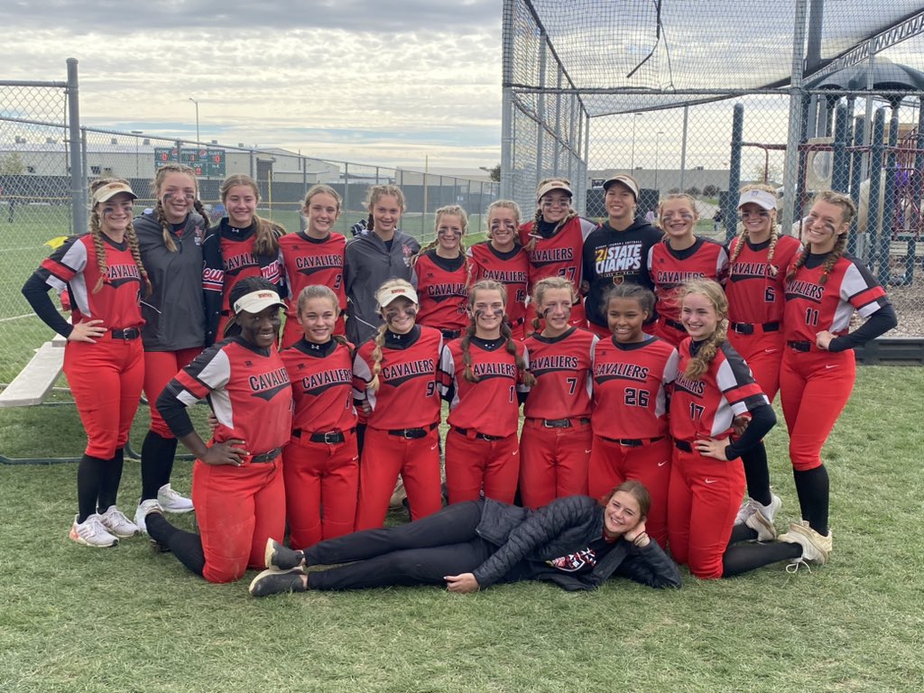 BNCavsSoftball's tweet photo. What a year for your Lady Cavs who finish the season with a 27 - 6 record and a 3rd place finish at the Nebraska State 🥎 Tournament!
 
Bright future ahead on &amp; off the field for this tremendous group of young ladies. 

@prepfastpitch @NebraskaHSSB @NeumannCavs @MikeSautter_ https://t.co/OnqboymWHx