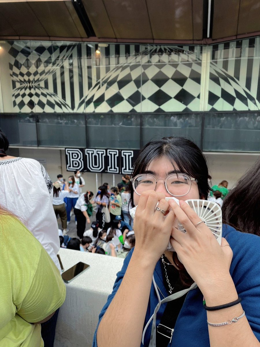 onetxq's tweet photo. ตอนนี้เรากล้าพูดว่าเราเป็นคนเก่งได้แล้วเพราะตอนนี้หมอสั่งหยุดยาแล้ว การใช้ชีวิตพลังใจทั้งหมดเรายกให้คุณจริงๆจักรพันธ์ ขอบคุณนะขอบคุณมากๆคุณอาจจะไม่รู้แต่คุณได้ช่วยชีวิตเรา ช่วยสร้างโลกใหม่แนวคิดใหม่ให้เราเพื่อให้เรามีชีวิตอยู่ต่อได้ขอบคุณจริงๆ
#BuildJakapan #Buildurluv https://t.co/ge4a2KBxf8