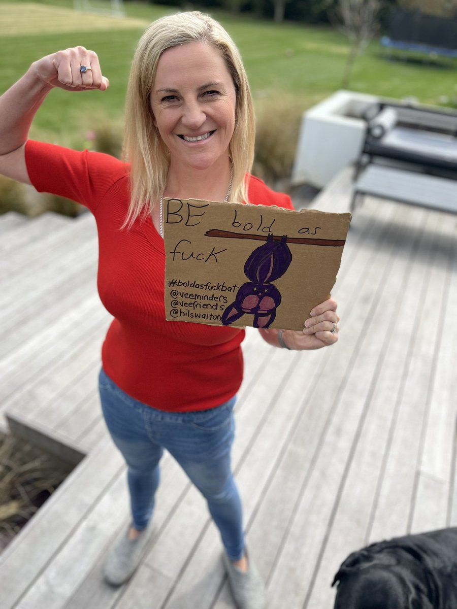 HilsWalton's tweet photo. Pulling out my #BoldAFBat today. Feel the fear and do it anyway my @veefriends 💪🏿💪🏿💪🏿
What do you need to do today that your worried about? @wattwheels @ClaireEvans110 @AmberMayGuthrie @ClaireWood1951 @lisacmayer @veeminders @garyvee #veeminders https://t.co/Kifs29oiQK