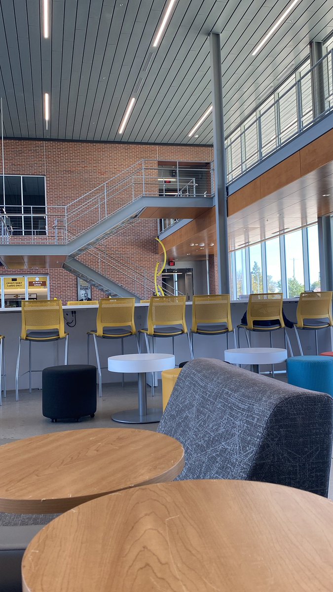 It’s quiet right now on the <a href="/WichitaState/">Wichita State</a> campus, but it’s a beautiful day for a field trip to the John Bardo Center to hear about the College of Engineering. #STEM #highered