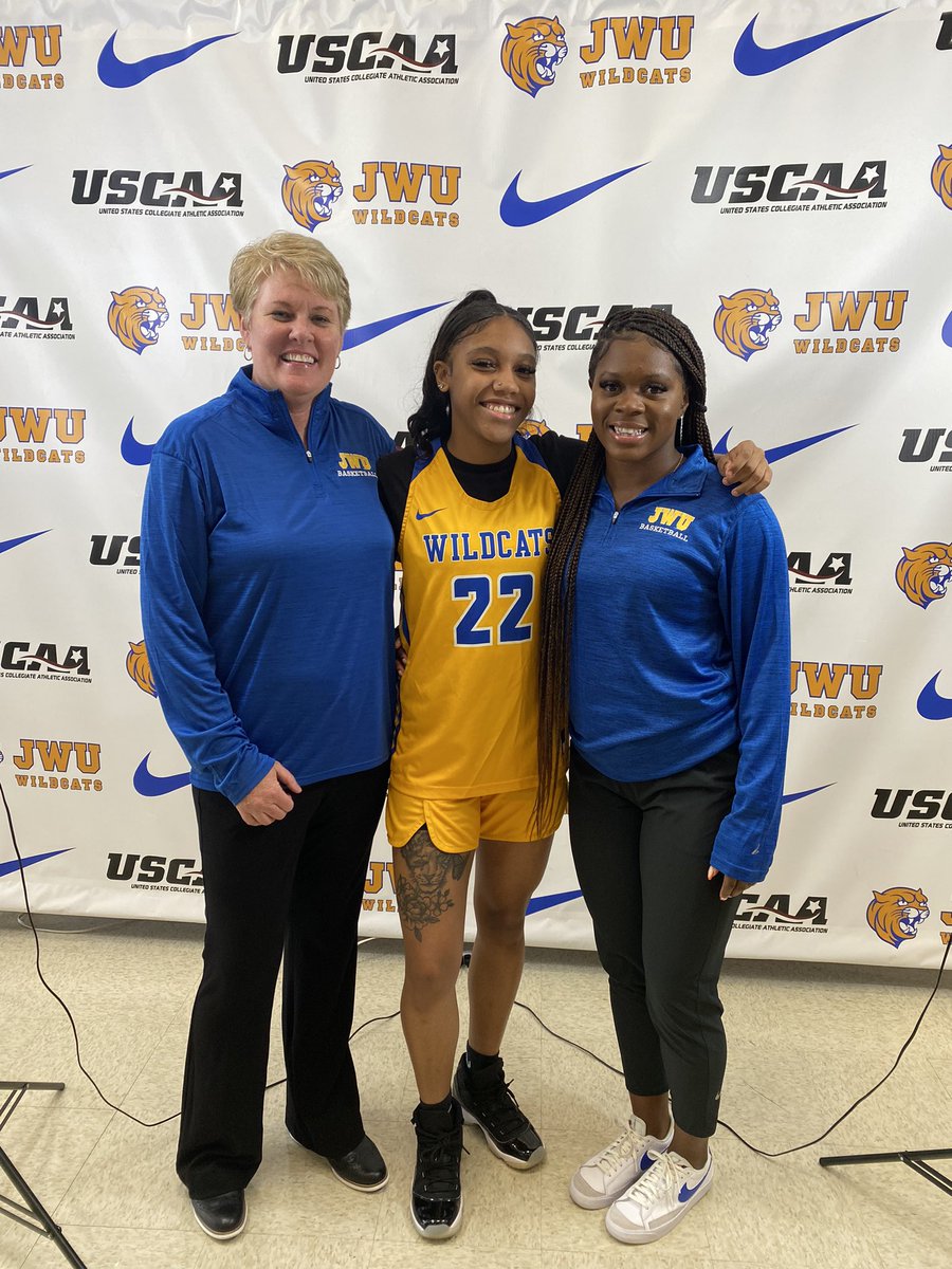 After a great visit at <a href="/JWU_WBB/">JWU Women’s Basketball</a>. I’d like to thank <a href="/CoachJillDunn/">Jill Dunn</a> <a href="/CoachLexHamp/">Alexius Hampton</a> for the official offer🏀 #gowildcats? 🤷🏽‍♀️