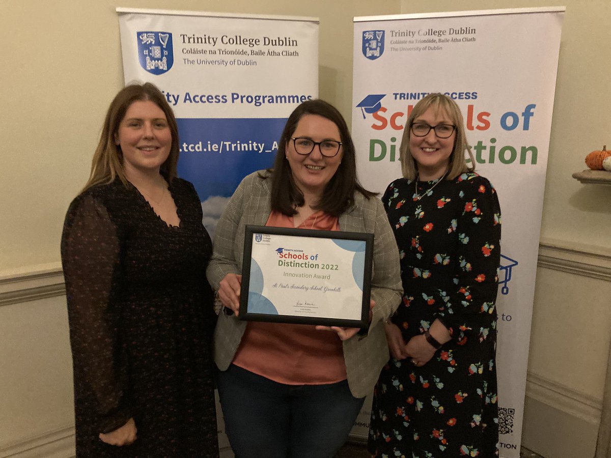 We are thrilled to receive the Trinity College #SchoolsofDistinction Innovation award tonight in recognition of all the hard work from the staff, students and whole school community in St Paul’s. #CollegeAwareness #Dublin12 @tcddublin @AccessTCD @lecheiletrust1 @NAPD_IE