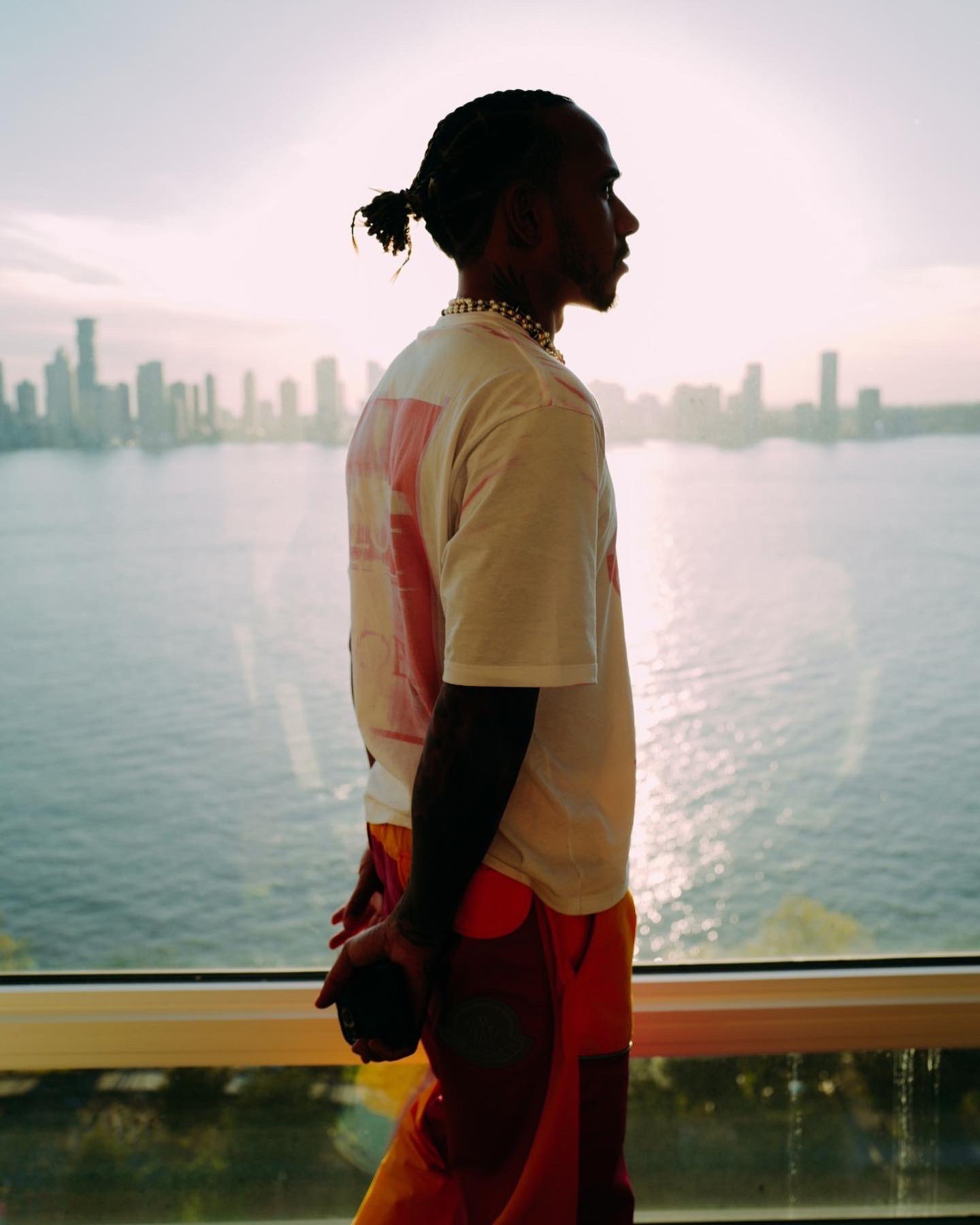 لويس هاميلتون. (إكس)