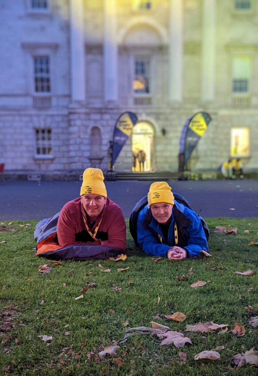 As people across the country get ready for the night ahead, we'd like to say a big thank you to our sponsors @BordGaisEnergy. Your continuous support is helping us and people across the country raise vital funds for people experiencing homelessness this #ShineALightNight.