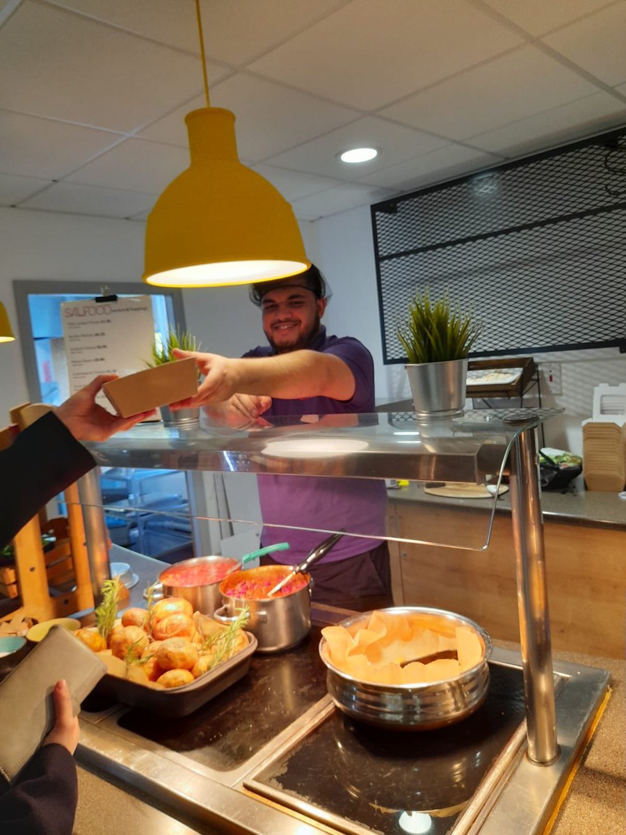 ChristineKing80's tweet photo. A picture speaks a thousand words….

It certainly doesn’t take a descriptive post from me to explain how much our interns are enjoying their work placements. Take a look for yourself 👇

#supportedinternship 

@weare_pure @SalfordUni @SalfordCouncil @EcclesSFCollege https://t.co/zvYVHeEu0K