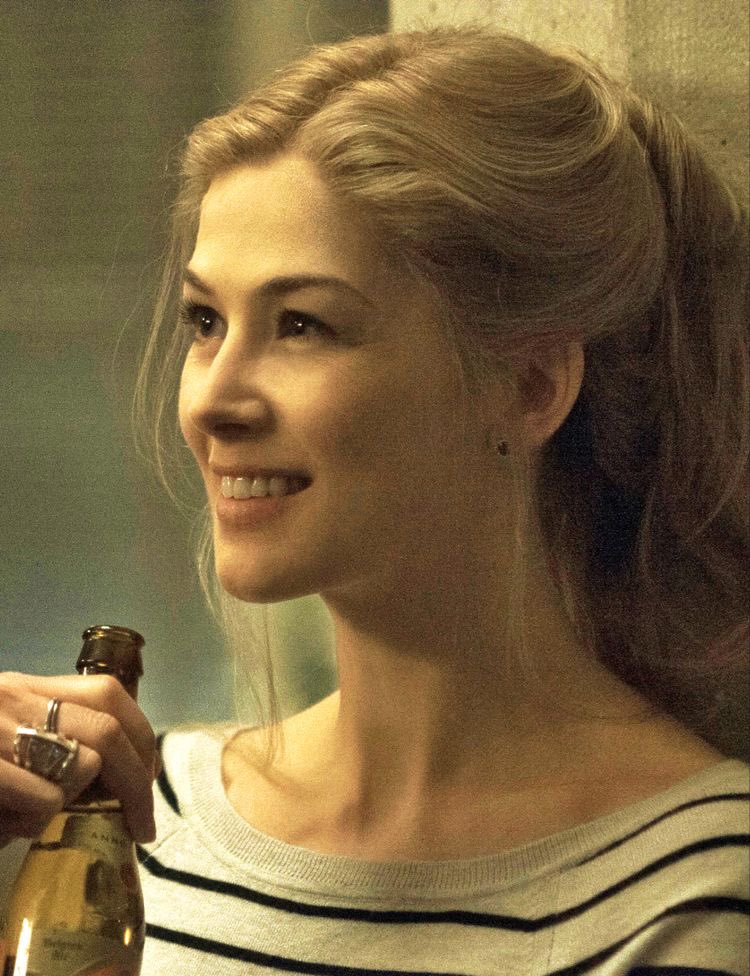 COMEASYOURE's tweet image. Rosamund Pike

Gone Girl (2014)
dir.David Fincher