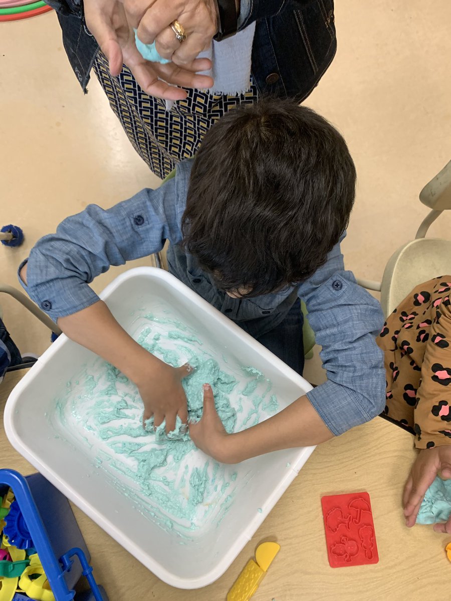 BPSHawksEES's tweet photo. Nothing too blue about this Fun Friday! #BPSHawksEES #BPSHawksLearn https://t.co/GziwzN0zPg
