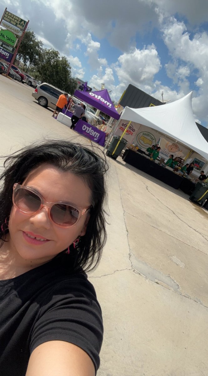 Cynthia87575389's tweet photo. Come and join us at 3614 Pecan Blvd McAllen Tx 78501 @purely_wireless     We have free food and amazing promotions on Iphones and androids. https://t.co/xTPYCyF2Hz