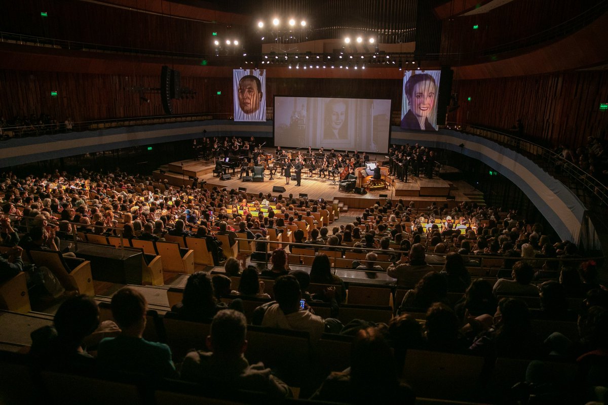 🎼 Concierto por el Día de la Lealtad en el Auditorio Nacional

✌🏽A 76 años del #17DeOctubre de 1945, presentamos  un recorrido musical por el Cancionero del peronismo
📅lunes 17, 19 h
🎫 Entradas en cck.gob.ar
💻Seguilo en vivo > YouTube y FaceBook del CCKirchner