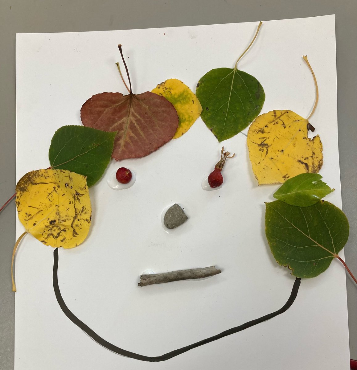 BPSHawksEES's tweet photo. Creating our unique self-portraits with artifacts from our scavenger hunt! #BPSHawksEES #BPSHawksLearn https://t.co/EIYBnmAaB1