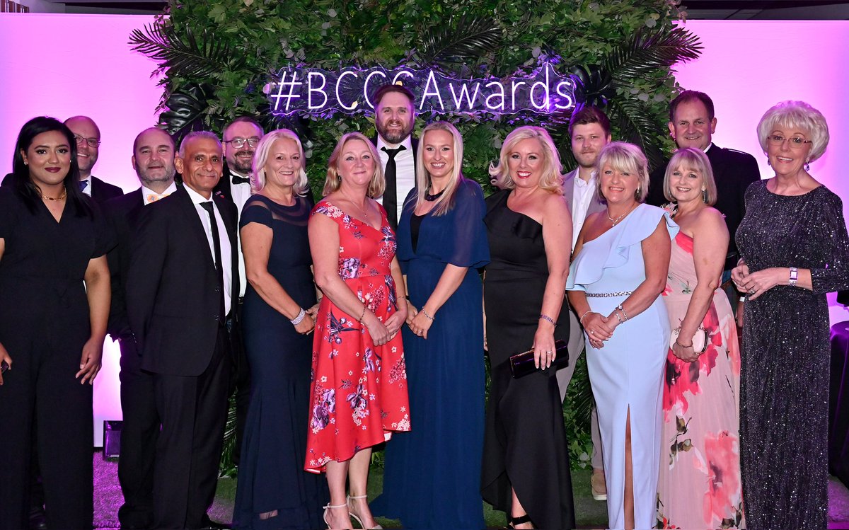 Sarah Thompson tweet media