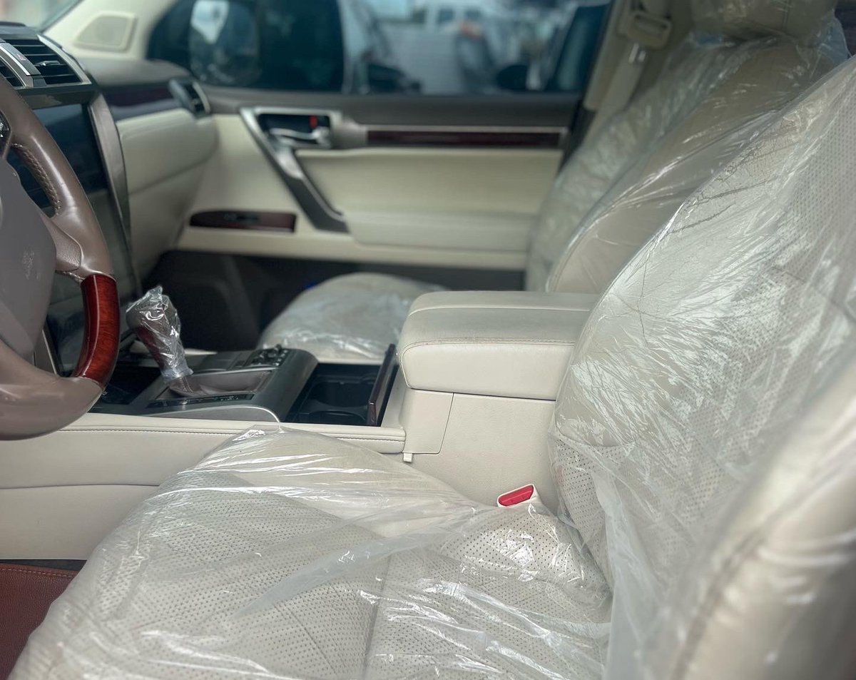 tyautos76's tweet photo. 👉Description:⚡⚡⚡️SUPER CLEAN USED 2010 ⬆️ 2020 LEXUS GX460

DUTY ✅ 

👉Price: 11.9 million negotiable 

👉Kindly call 08065119924 or send a dm

👉Location: Abuja

#abujacars #cardealers #cars #instagram #affordablecars #abujaautodealership #lagoscars #carsforsale #gx460 https://t.co/UHBEy55Jzy