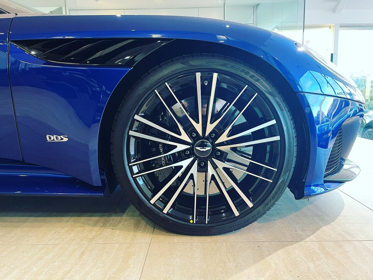 roddymcallister's tweet photo. Precision parking today in the showroom by the @astonmartinedin team #straightwings #astonmartin #dbs #ionblue #edinburgh https://t.co/sCy6JQXfB3
