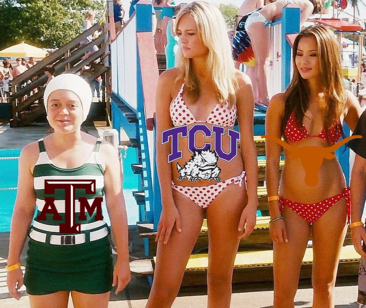 trashtalktravis's tweet photo. Current state of Texas football right now. https://t.co/B6U8WBMP75
