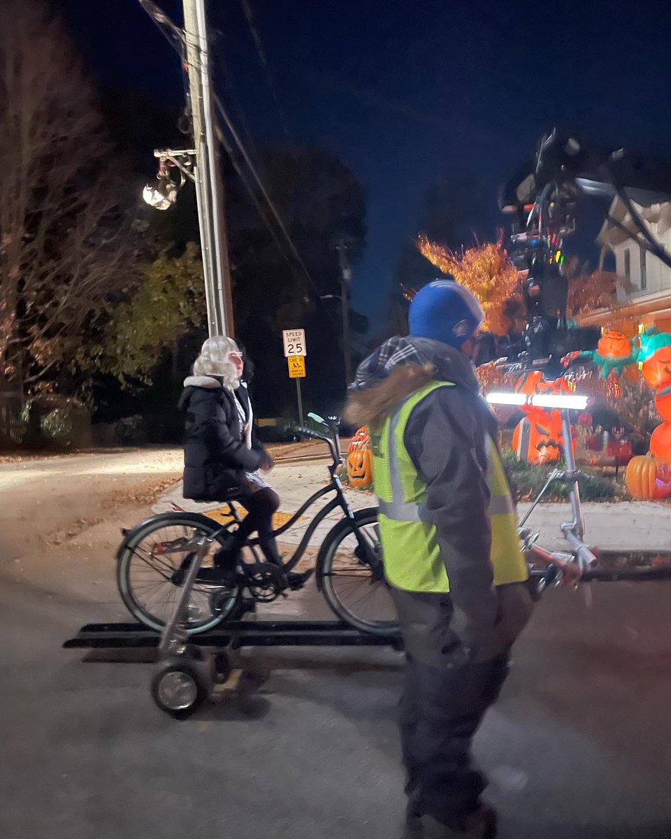 abimonterey's tweet image. Go watch The Curse of Bridge Hollow on @netflix ! Here are some behind the scenes moments 🎃