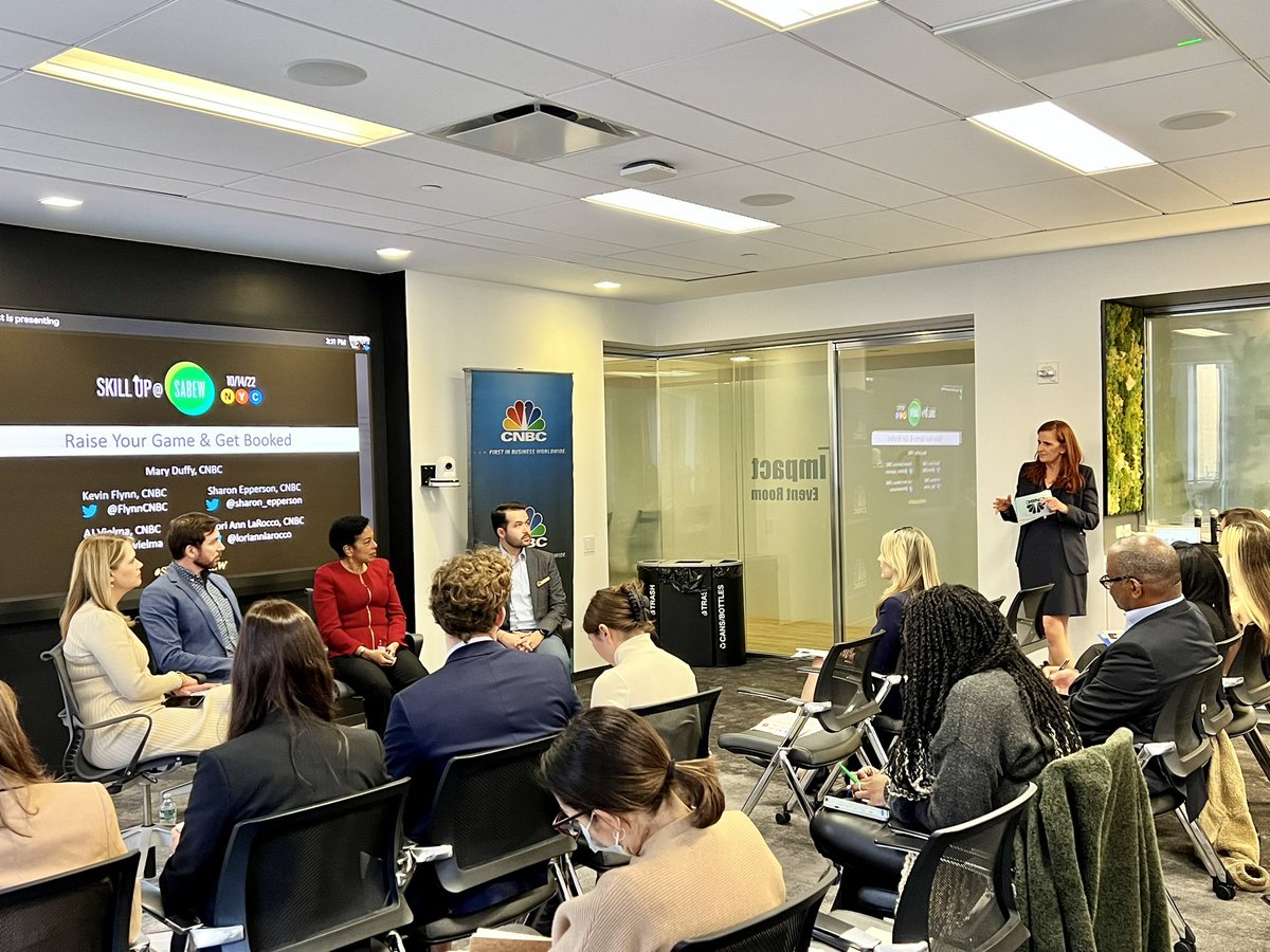 <a href="/CNBC/">CNBC</a>'s editorial team sharing tips on how to pitch your story and make a great impression when you go on-air. #SkillUpSABEW trainers Mary Duffy, <a href="/sharon_epperson/">Sharon Epperson</a>, @FlynnCNBC, <a href="/loriannlarocco/">Lori Ann LaRocco</a> &amp; <a href="/aj_vielma/">Antonio José Vielma</a> are helping #journalists raise their game!