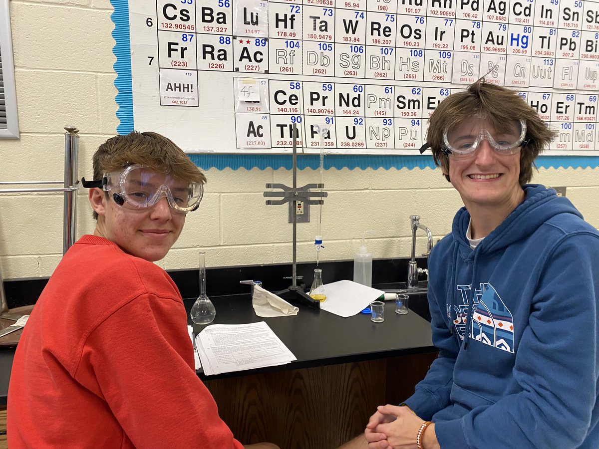 Having fun with titrations in 4th block! Race to get the lightest orange! <a href="/WilkesNGHS/">Dr. Ashley Wilkes</a>