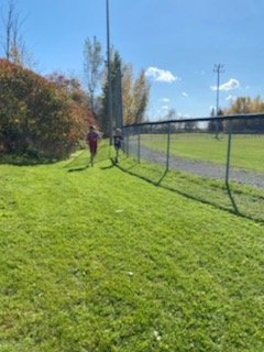 ESSRecLead's tweet photo. Cross Country in Action!
@Ernestown_LDSB
#jumpingintotheweekend https://t.co/v9SIGYj3kE