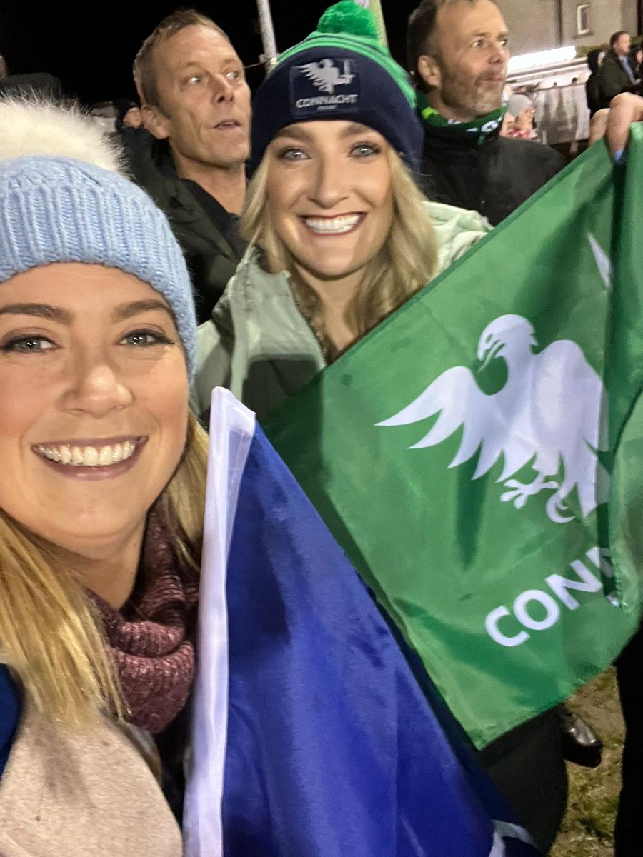 CooneyCiara's tweet photo. Frenemys @Hughesie18 enjoying the game! #CONVLEN #FuelforConnacht @CorribOilGIR π https://t.co/eM6QYP64b5