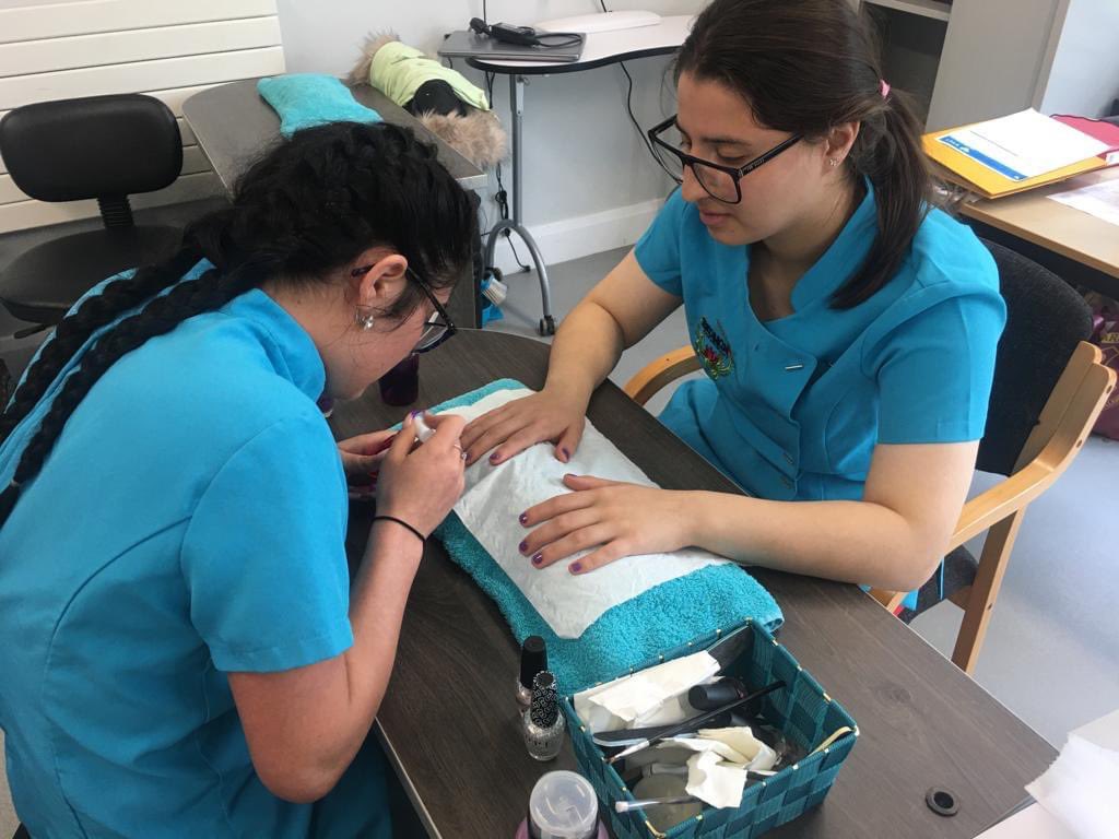 nenaghctc's tweet photo. Busy day at Blossom Beauty Salon, welcoming back some of our models.

#VTCT 
#beautydiploma #beautycourse #NenaghCTC https://t.co/xIeMxFKa8j