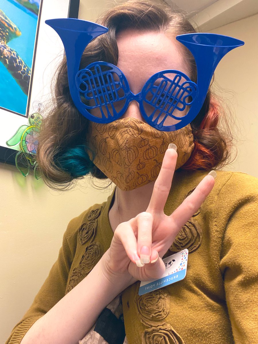 groovymissruby's tweet photo. Found these at my local Goodwill! If you know you know @HimymCraig #PullingThemOff https://t.co/76hyPNG2ry