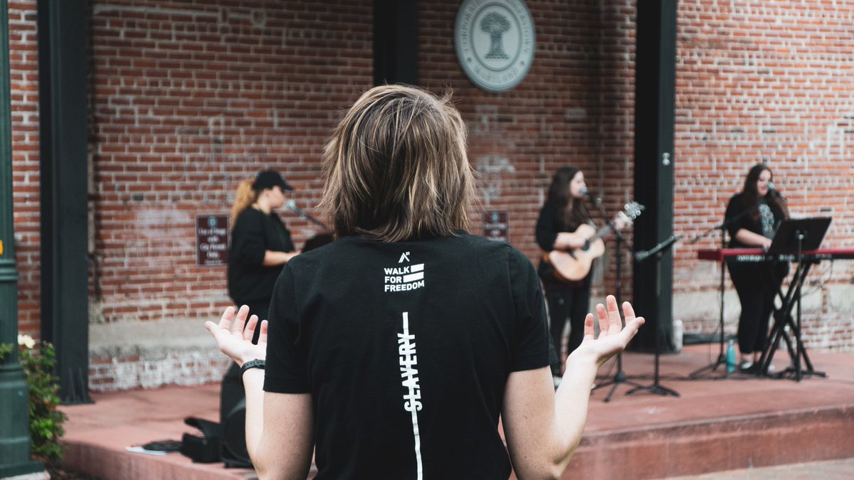 Mrs. Merrill tweet media