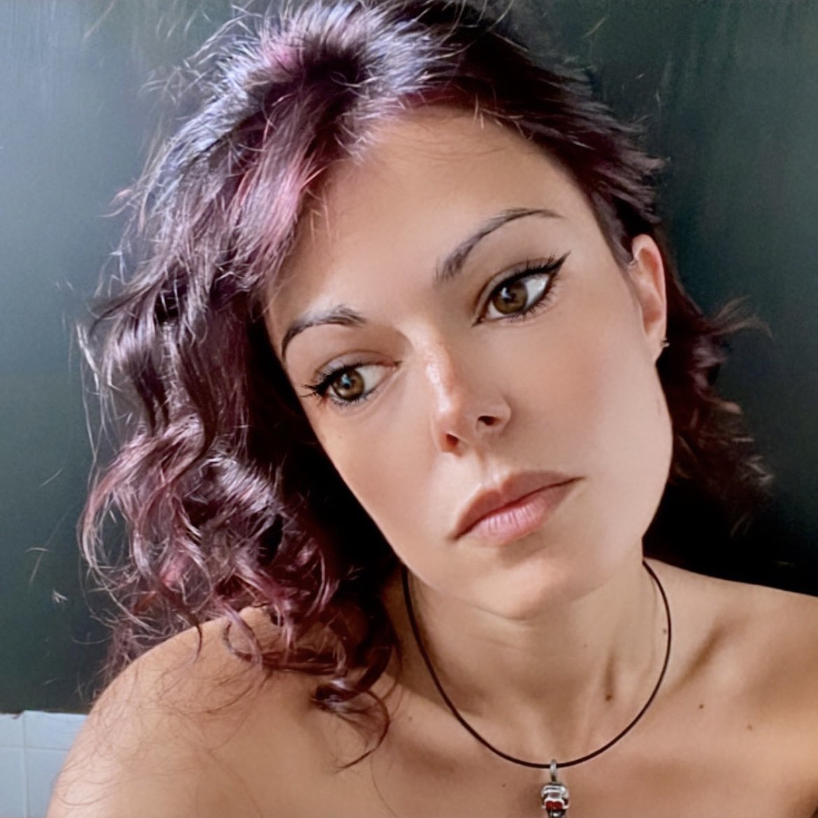 Giorgia_Cassy's tweet photo. E si torna al viola! “Oops!…I Did It Again” 😂
#purplehair #opsididitagain #picoftheday #newlook https://t.co/v0B7B8RIwh