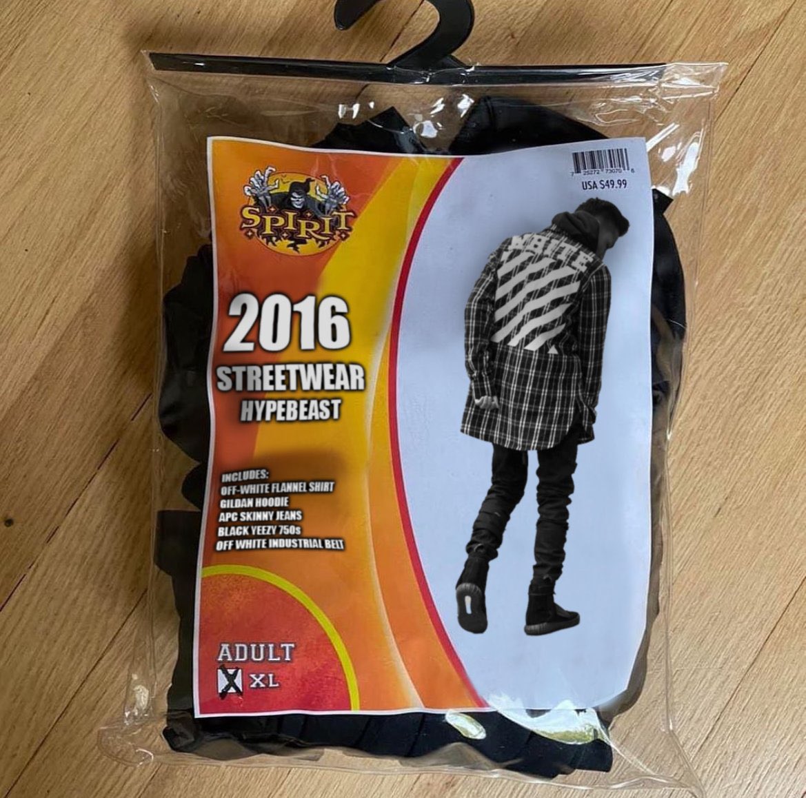 Ovrnundr's tweet photo. “2016 Streetwear Hypebeast” $49.99 😂

Via: @ThrowingFits https://t.co/T48pV0Lh3F