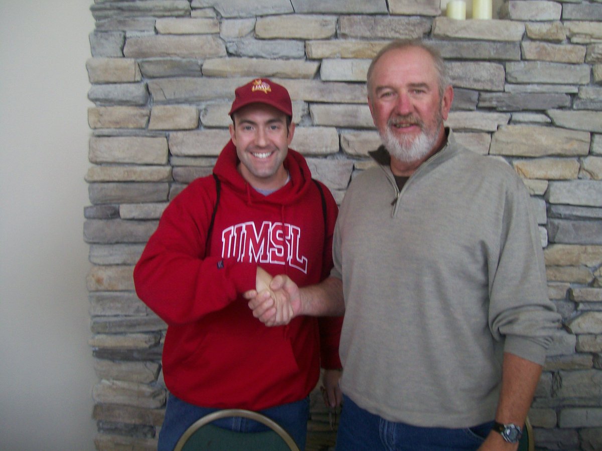 ArchGator79's tweet photo. Oh man…his passing is quite a surprise. Thanks Bruce Sutter for taking this photo with me back in 2006. Perhaps the 1982 Championship doesn’t happen without him! #brucesutter #STLCards https://t.co/fy3qID9g97