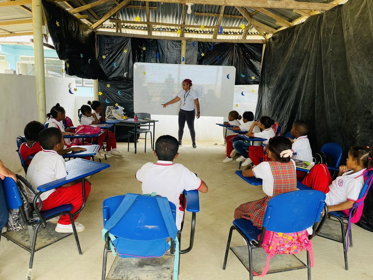 naguve04's tweet photo. @agaviria @hbayonar @RinconferE @ Fecode @CutJcortes
#EducaciónEnCrisis en los sitios más olvidados de Colombia el PTA ha estado presente, apoyando a docentes y DD, enriqueciendo los procesos formativos para mejorar las acciones pedagógicas. https://t.co/uZR0yaIsEr