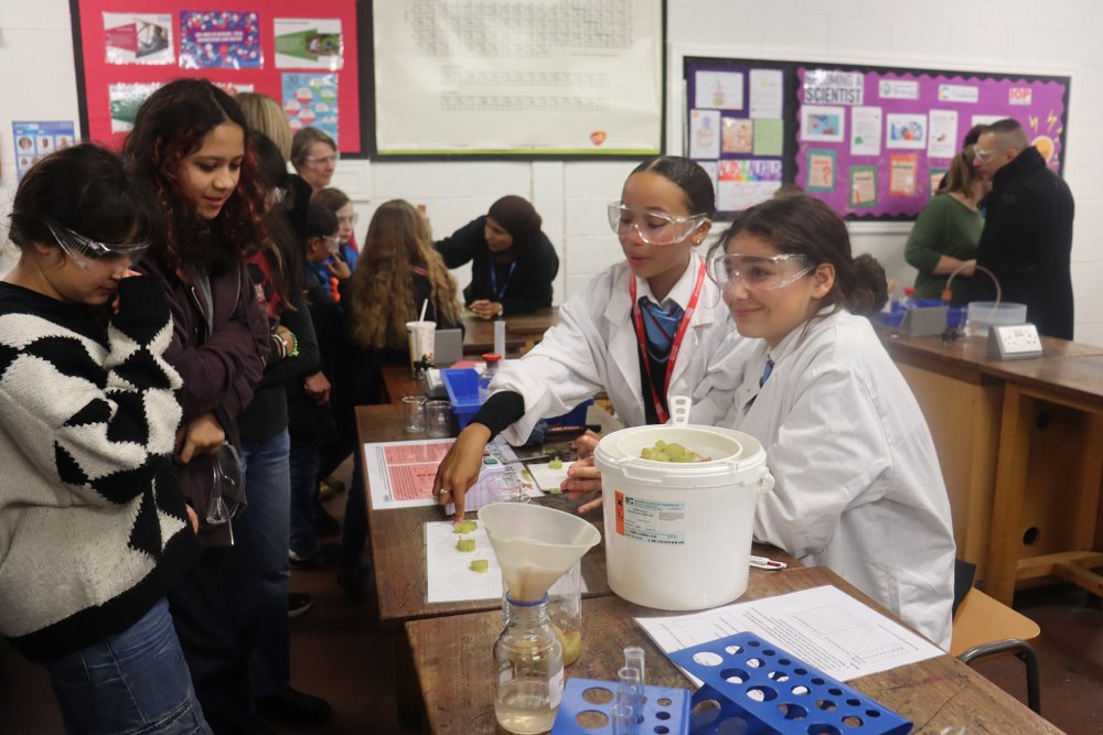 highgatewood's tweet photo. Thank you to all our prospective families, potential students, amazing staff and fantastic student helpers for making this year's Open Evening such a success and so much fun! https://t.co/GJrX9YRiMO