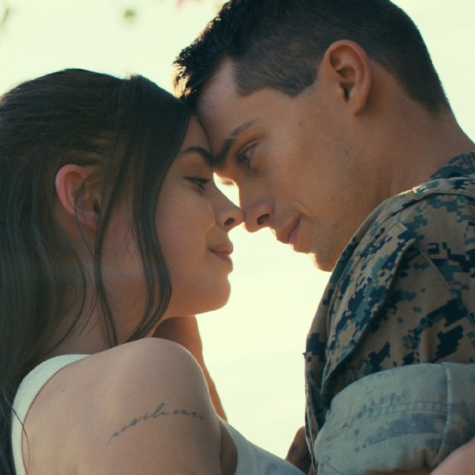 isafraserlane's tweet photo. "Sonhando com ela,amando quem ela ama. Eu criei esse mundo na minha mente, e vivi esse amor." -Sofia Carson 

"O mais importante era que eu estava trabalhando em coisas pelas quais eu estava apaixonado e com uma pessoa que eu me sentia apaixonado" -Nick Galitzine https://t.co/2nBAoO8kI0