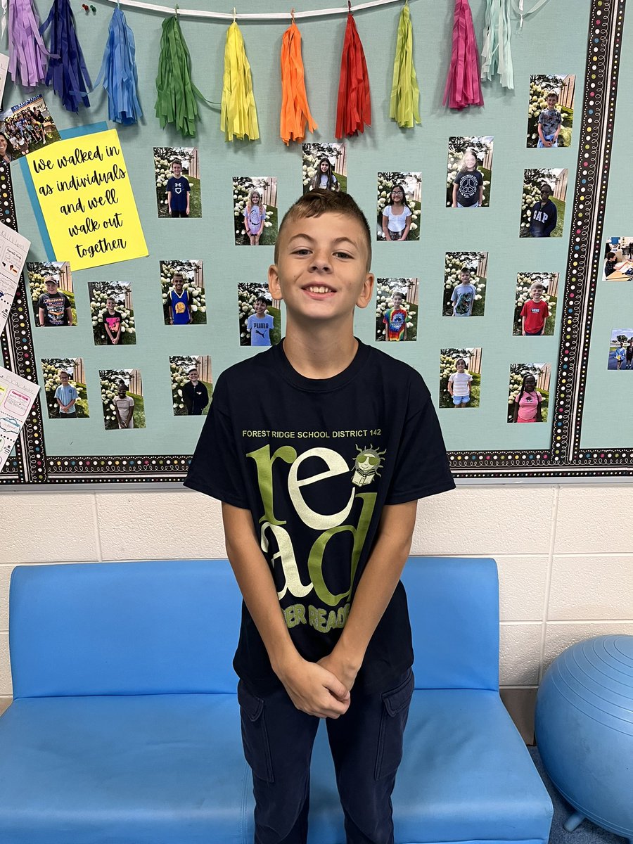 MrsHollock's tweet photo. Congratulations to our summer reading challenge Super Reader!! #engage142 @KerkstraCougars https://t.co/x3Hv6pncp2