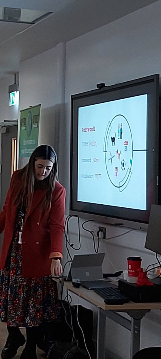 CyCDigiWellbein's tweet photo. Brilliant welcome for @TarianROCU #RCCU Cyber Security Advisor, Kate Lloyd. @CymoeddILS @CymoeddC @ColegyCymoedd #Construction learners all getting involved during our #CybersecurityAwarenessMonth 

#digitalwellbeing #onlinesafety #digital2030 #rhondda https://t.co/p5gSKuivsc
