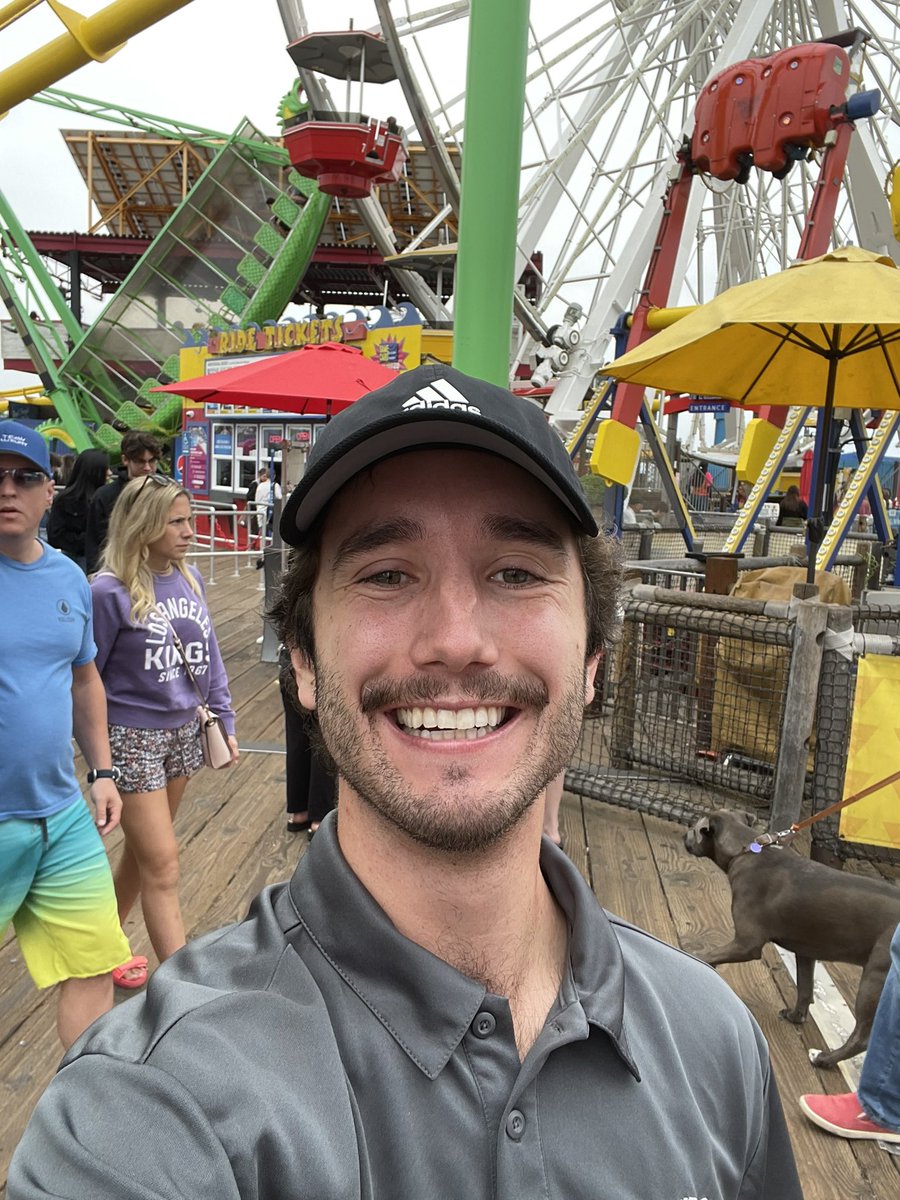 LittleItaly02's tweet photo. At the pier, feeling the pressure 💯 💯 https://t.co/wEXmhLcwAY