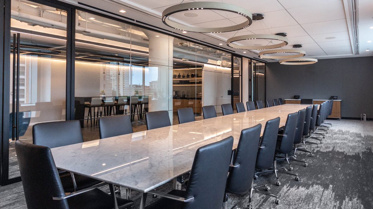 VCA_Arch's tweet photo. Natural light pours through the oversized windows to balances the warm wood tones and copper accents of @WBD_US. The VCA design team carried out the client’s vision with a clean look that balances the residential and commercial feel of the space. Comment your favorite detail! https://t.co/dUfWqkWcnN