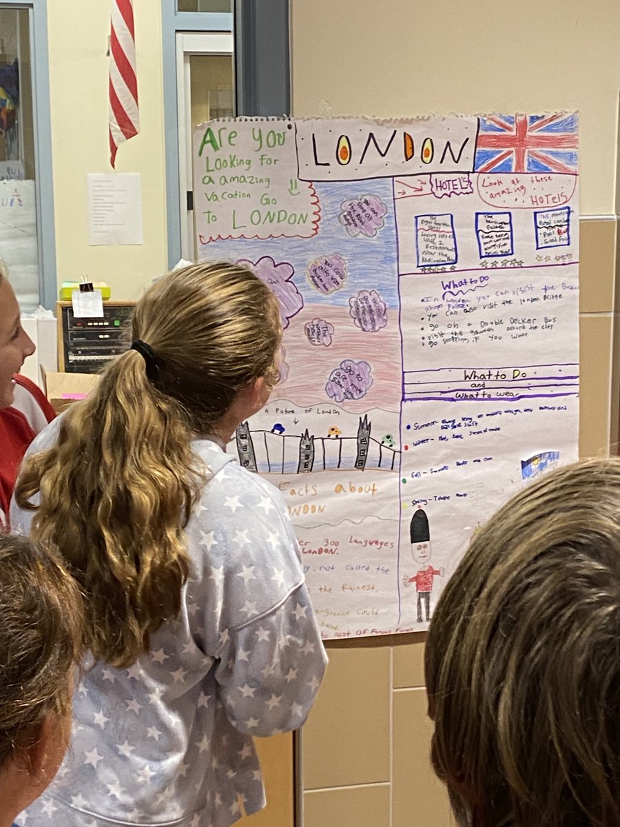 CollierLiz's tweet photo. Fifth graders enjoyed a nice gallery walk in the hall today as they presented projects. Great job ⁦@HuskiesMann⁩ https://t.co/byoVRUGEgt