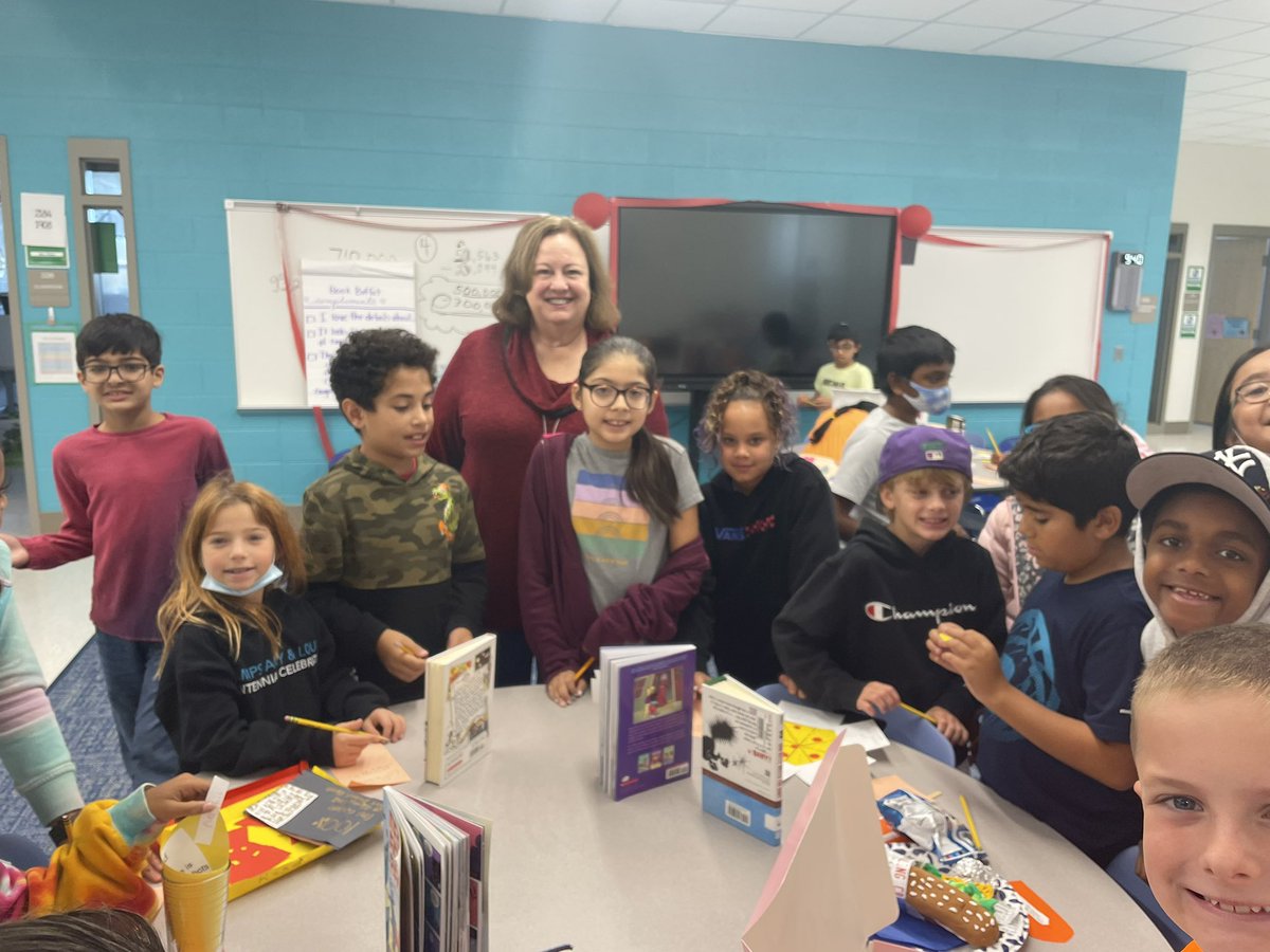 📚🍔🍕🥪4th Graders shared their favorite reads by creating a deliciously delightful book buffet. Bravo for their creativity and hard work🥪🍕🍔📚<a href="/E_ThompsonES/">Elaine Thompson Elementary</a> #teamthompson