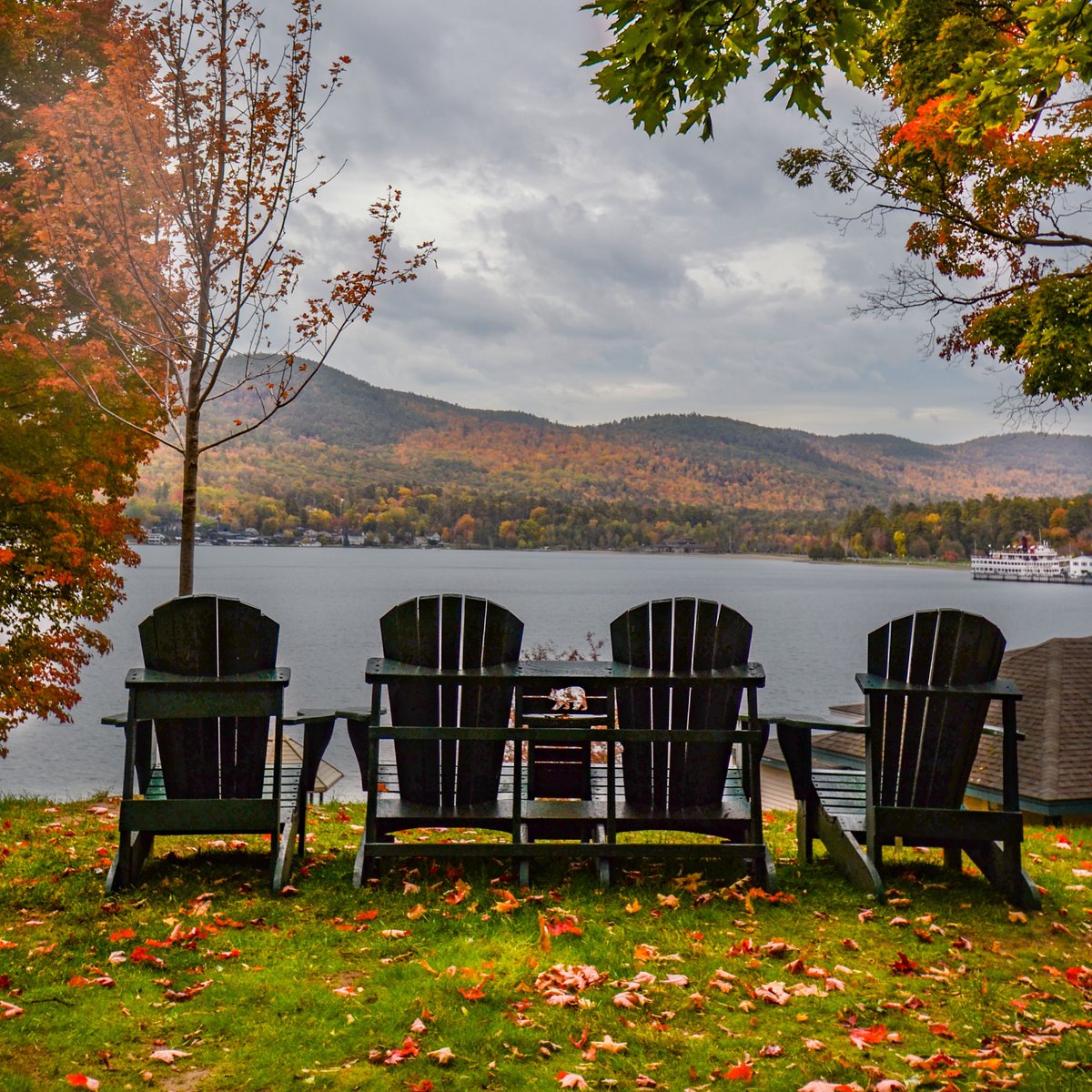 LakeGeorgeArea's tweet photo. If you're visiting the Lake George Area this season, click the link for our leaf peeping guide! Do you have a favorite leaf peeping spot in our area? 
https://t.co/P5sOH6bRuJ https://t.co/MAQVXJMkVx
