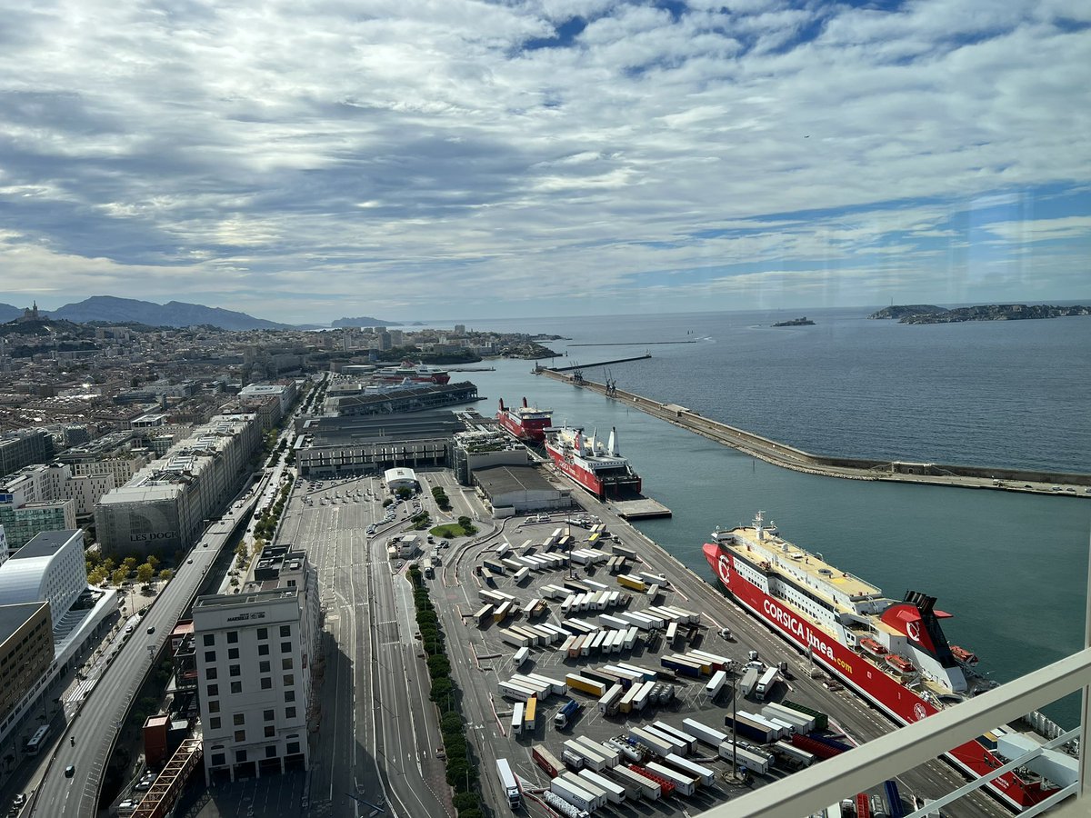 Marseille… des quartiers en transformation …des friches en disparition .. des écoles de production pour l industrie… la banque des territoires en PACA est aussi la pour cela !