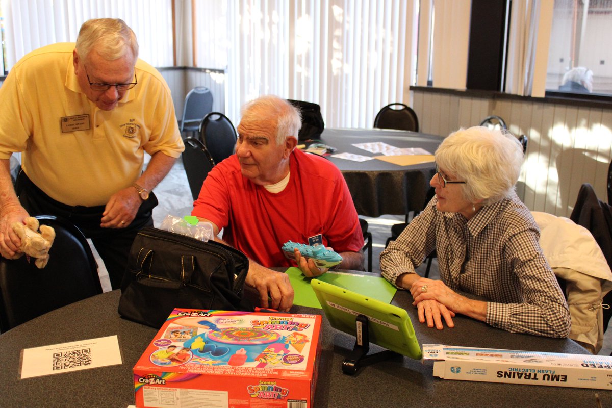 replayforkids's tweet image. Check out these photos, @bereakiwanis came out to help us adapt toys this week! Thanks to them, and thanks to you if you check out our website replayforkids.org to learn how to adapt toys as well!